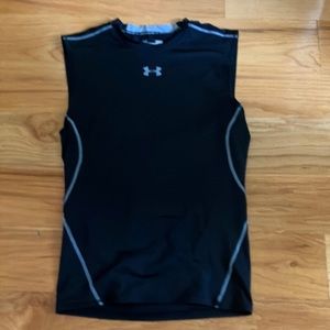 Mens’ sleeveless compression top.